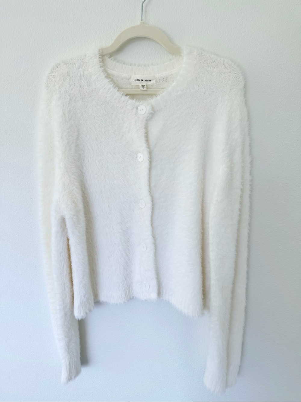 Cloth & Stone Fuzzy White Button-Up Cardigan Sweater Size Medium